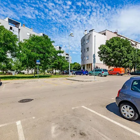 Dijana 1 Bdr With Balcony Zadar