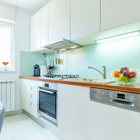 Dijana 1 Bdr With Balcony