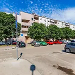 Dijana 1 Bdr With Balcony *