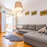 Dijana 1 Bdr With Balcony 公寓 *