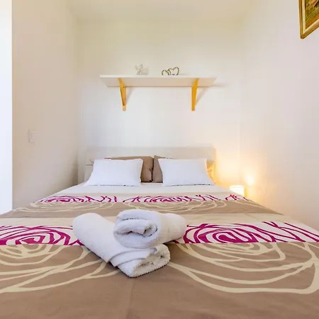 Dijana 1 Bdr With Balcony Apartamento Zadar