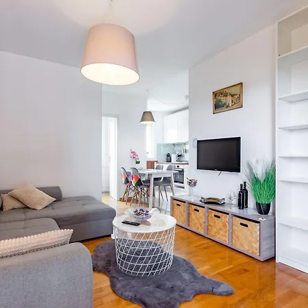 Dijana 1 Bdr With Balcony