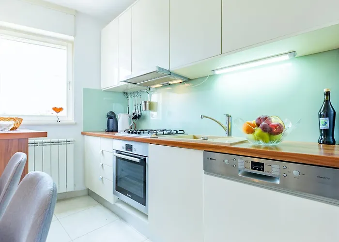 Dijana 1 Bdr With Balcony